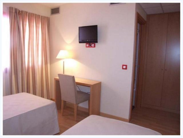 Hotel Villa De Zaragoza Casetas Δωμάτιο φωτογραφία